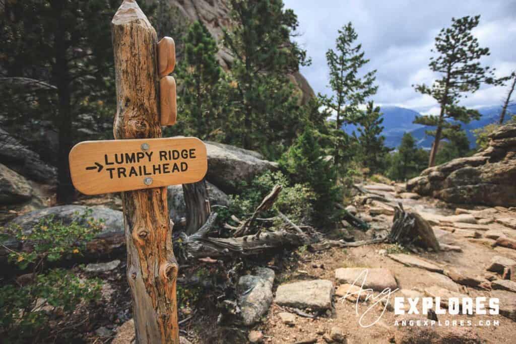 Lumpy Ridge Trailhead signpost at Gem Lake