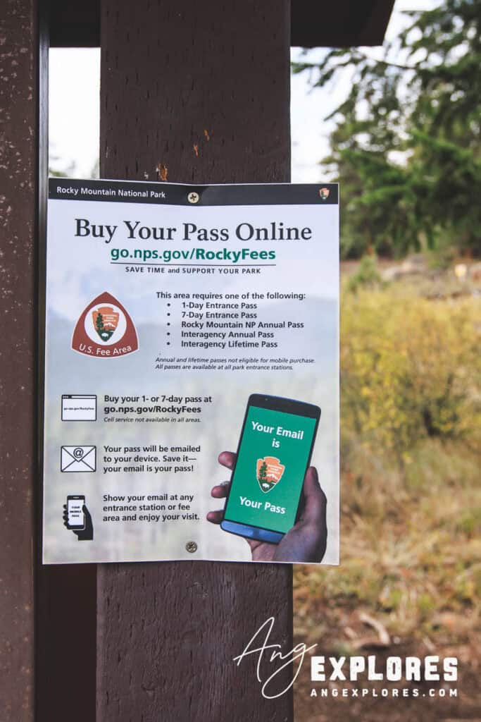 Sign at the trailhead to Gem Lake Colorado