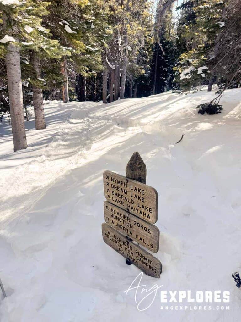 sign to nymph lake at RMNP in the winter