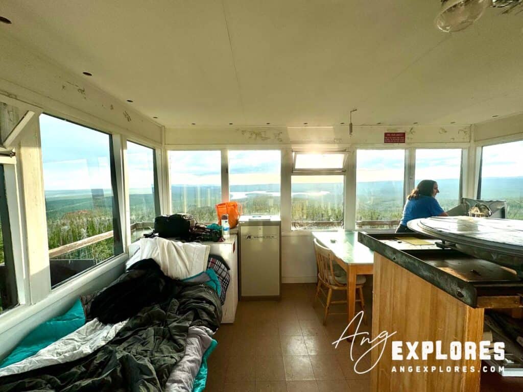 bed and kitchen at Spruce Mountain Fire Tower Wyoming