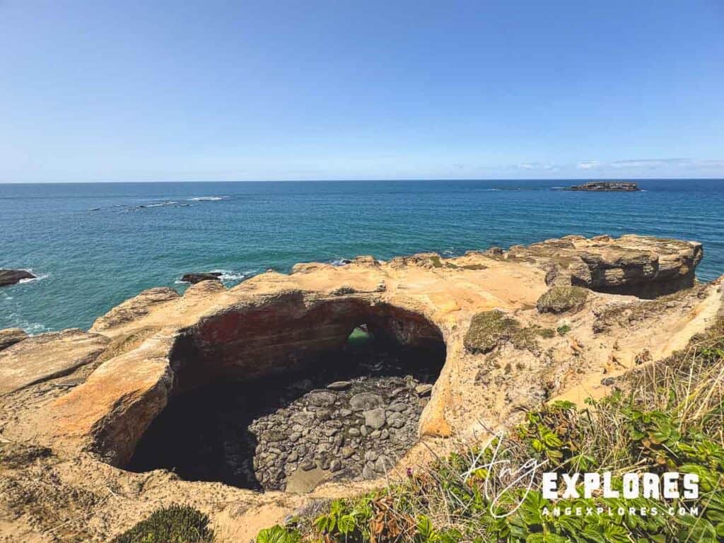 Devil's Punchbowl Oregon, view from above