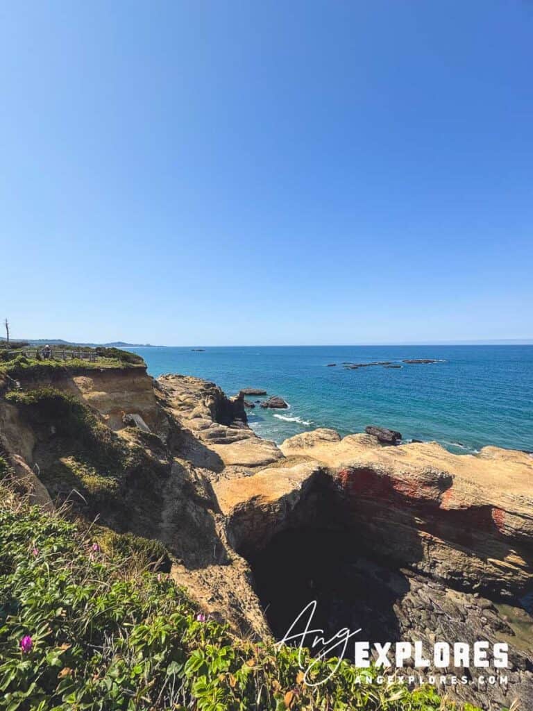 Upper view of Devil's Punchbowl