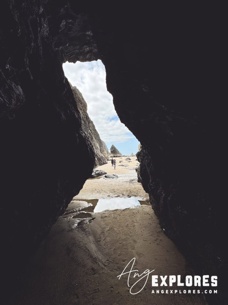 sea cave lincoln city