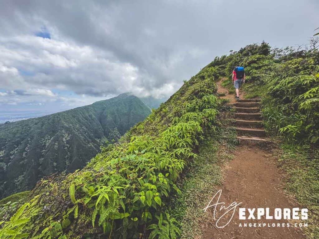 Dramatic views from West Maui hike