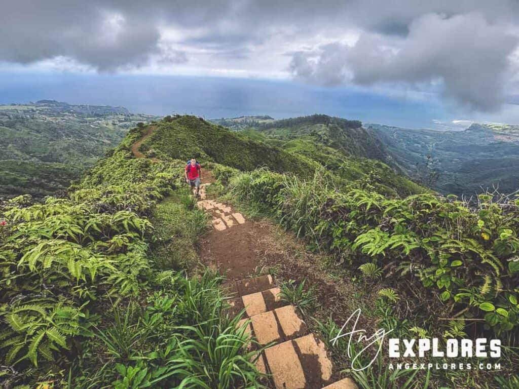 Narrow ridge on Maui hike