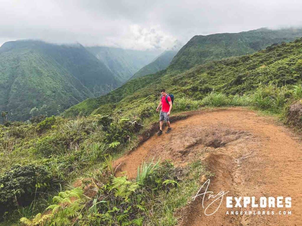 Switchback on waihee ridge trail