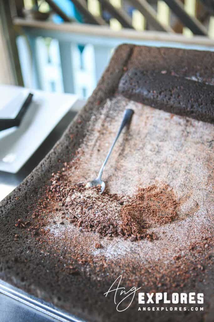 ground cocoa mix with sugar and milk powder