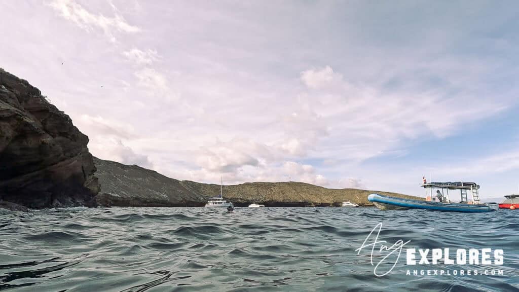 boats inside molokini crater