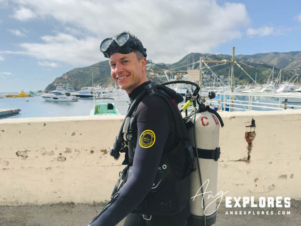 walking from Catalina Divers Supply to the dive park